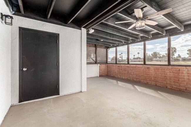 Building Photo - Green Valley- 3 bedroom/ 2 bathroom in 55+...