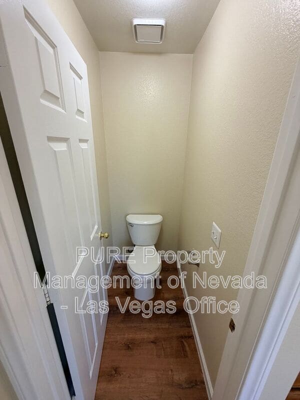 Building Photo - 266 Bluefield Ln