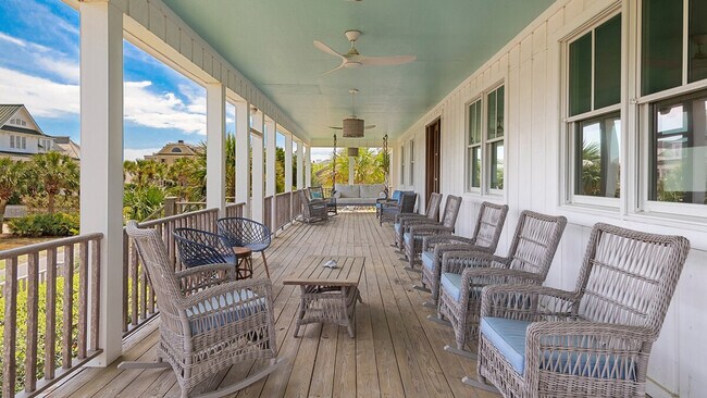 Building Photo - 858 Debordieu Blvd