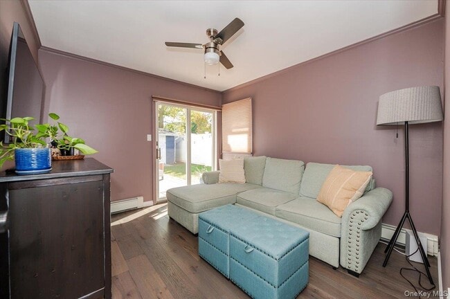 Building Photo - 614 Franklin Blvd