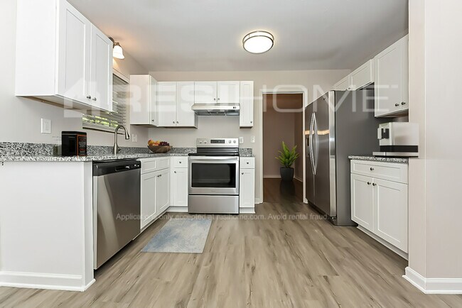 Building Photo - 7545 Montego Ct