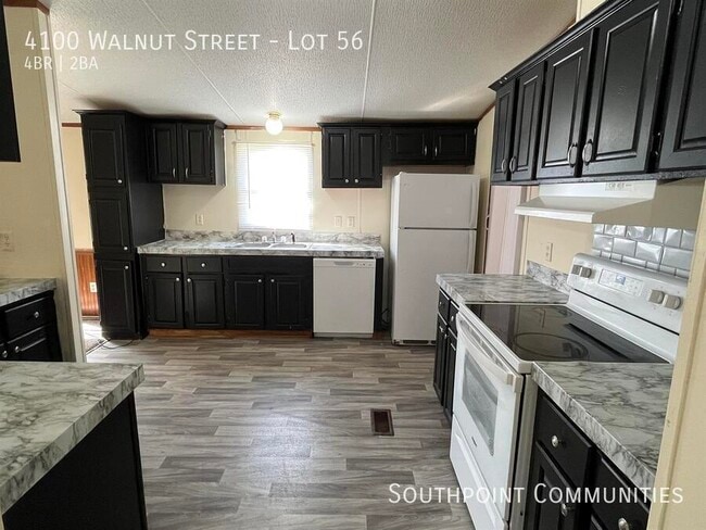 Building Photo - 4100 Walnut St