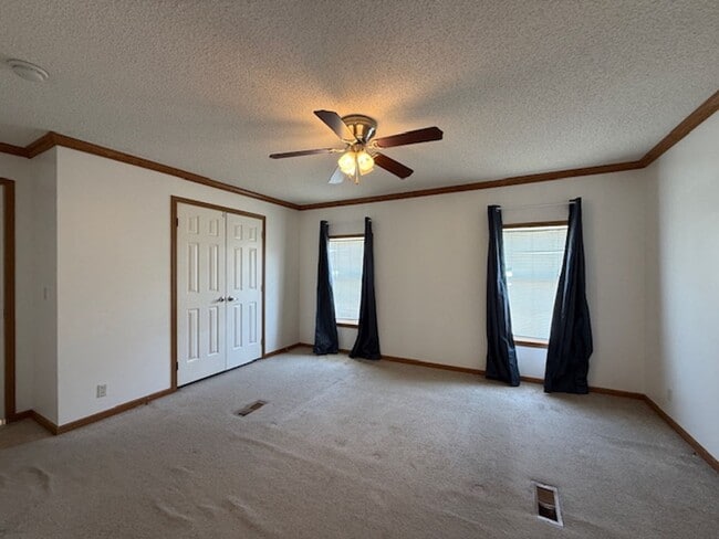 Building Photo - 3 Bed / 2 Bath Home in Desha