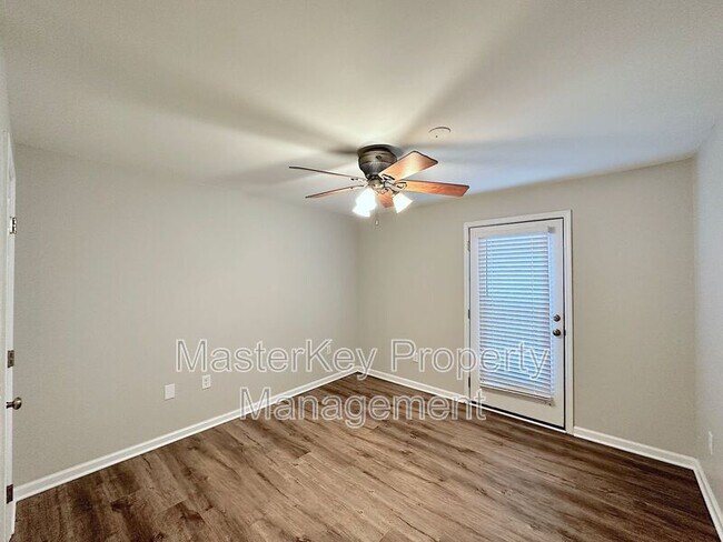 Building Photo - 1312 Hillbrow Ln