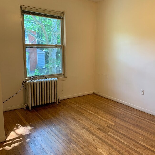 Building Photo - 5544 Fair Oaks Street