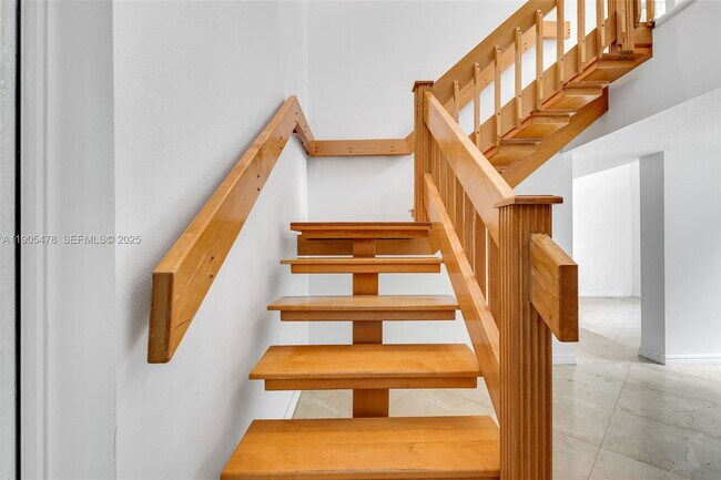 Building Photo - 4000 Alhambra Cir