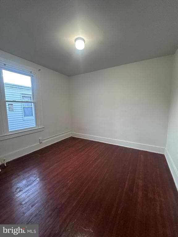 Building Photo - 17 E Walnut St