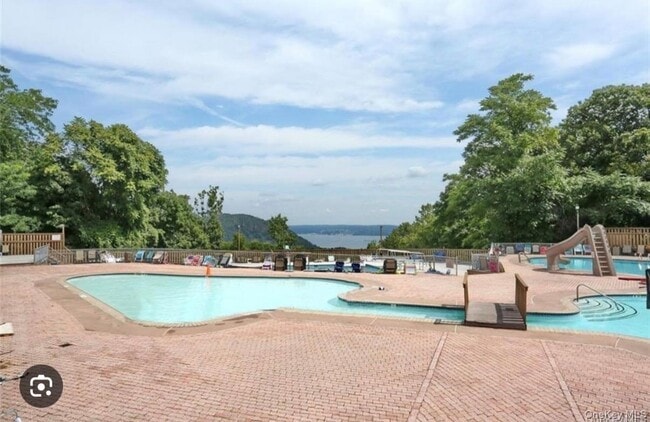 Building Photo - 478 Sierra Vista Ln