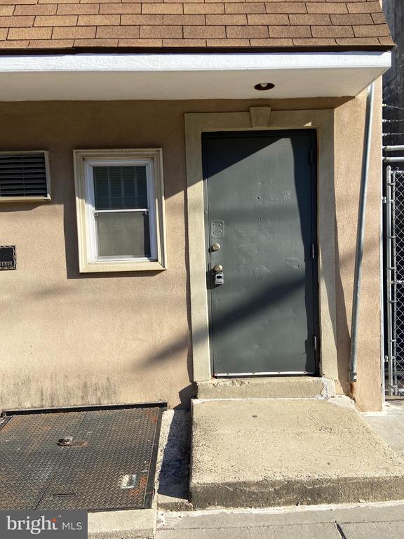 Building Photo - 1843 Frankford Ave