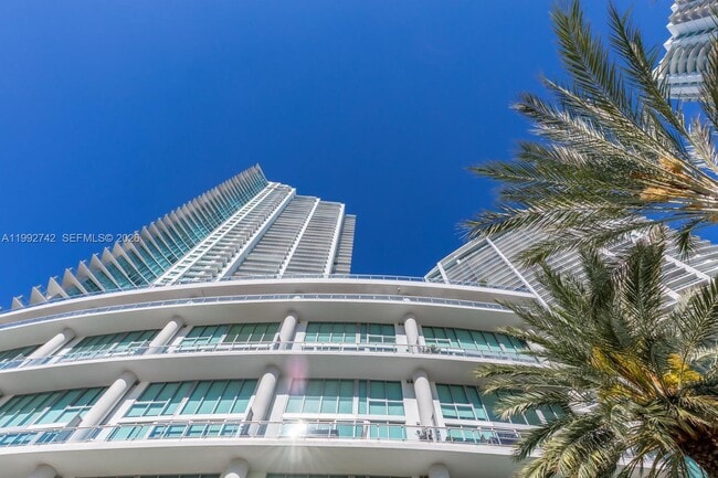 Building Photo - 41 SE 5th St