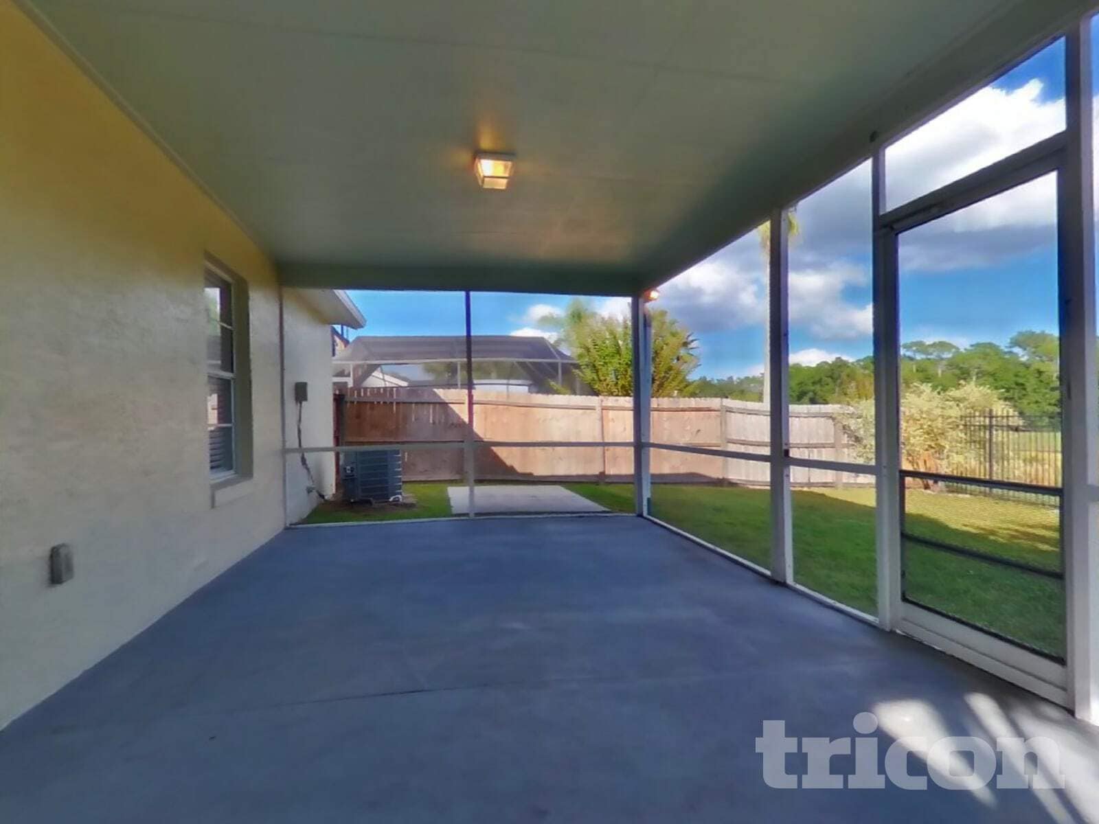 Building Photo - 1021 Whittier Cir