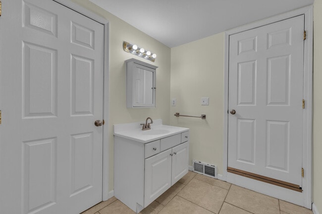 Building Photo - 56733 Grand River Ave