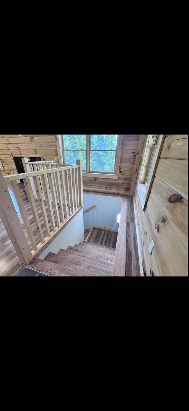 Building Photo - 1339 Hickory Point Dr