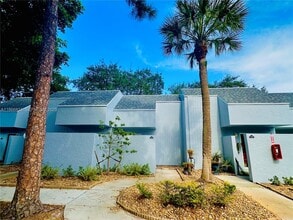 Building Photo - 33 Deer Creek Rd