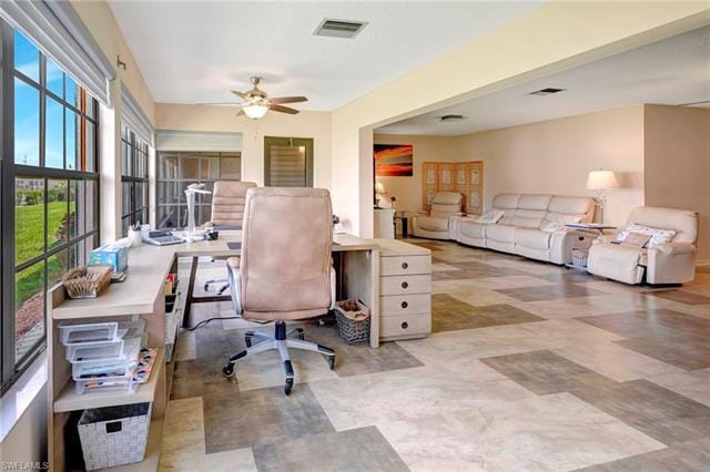 Building Photo - 1501 Palm Woode Dr
