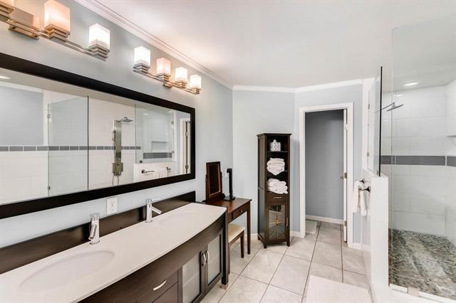 Building Photo - 5202 Pershing St