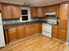 Building Photo - 85 N Branch Pky