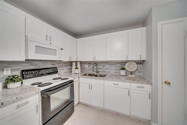 Building Photo - 2271 NW 47th Terrace