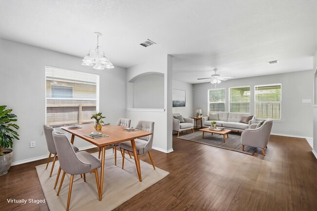 Building Photo - Spacious Two-Story Home in Prime Laurel Canyon Location