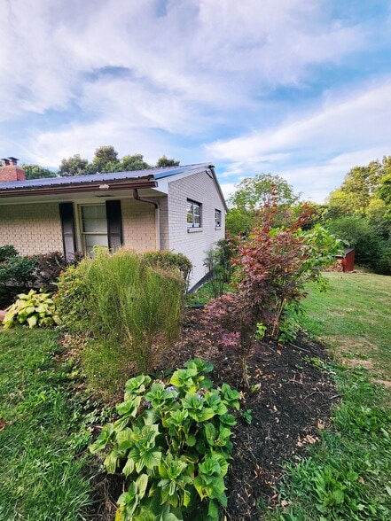 Building Photo - 3106 Mowles Rd
