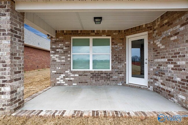 Building Photo - 381 McCollum Rd