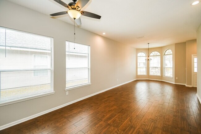 Building Photo - 3531 Waterford Oaks Dr