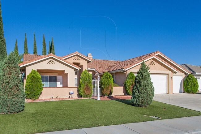 Building Photo - 40025 Athena Ln