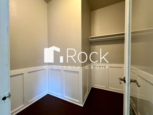 Building Photo - 328 N Philadelphia Ave