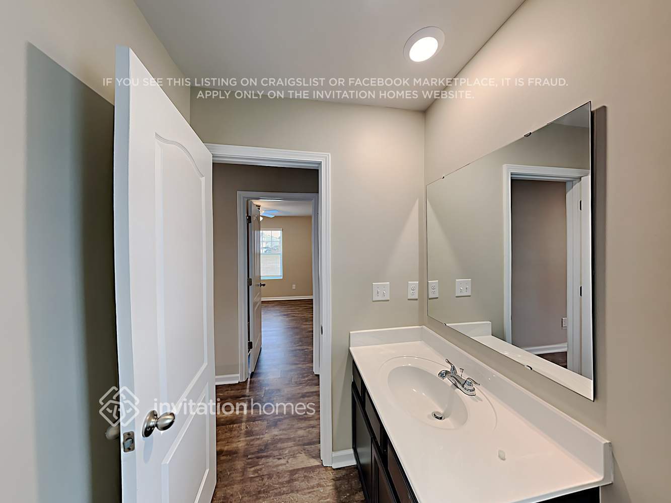 Building Photo - 115 Silver Oak Cir