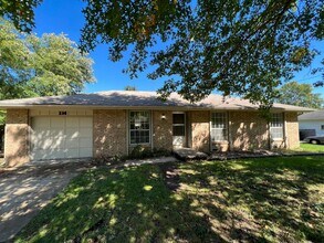 Building Photo - 3 Bed 1 Bath Republic, MO