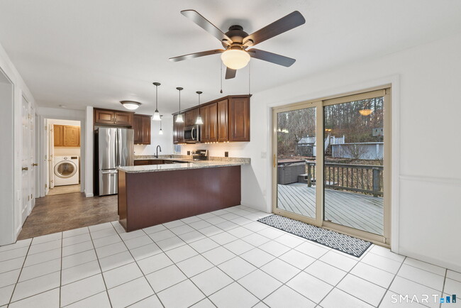 Building Photo - 45 Luchon Rd