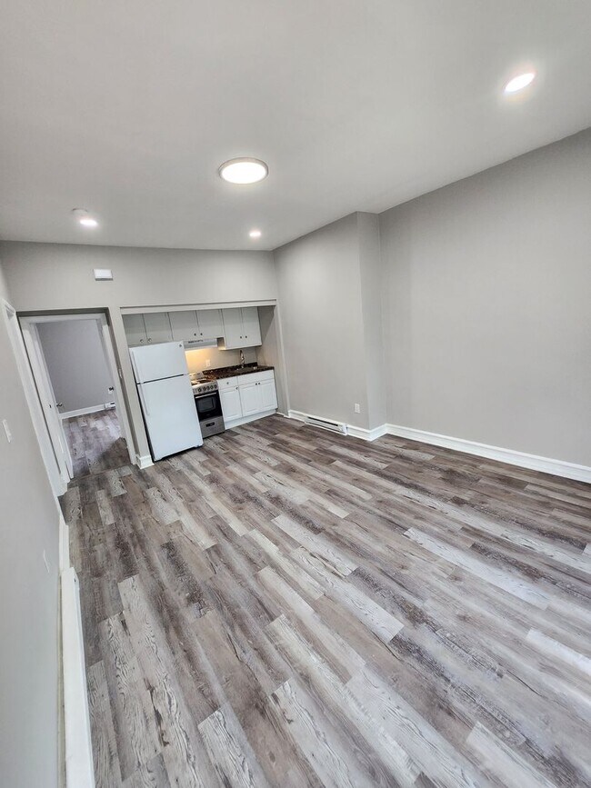 Building Photo - 818 Walnut St