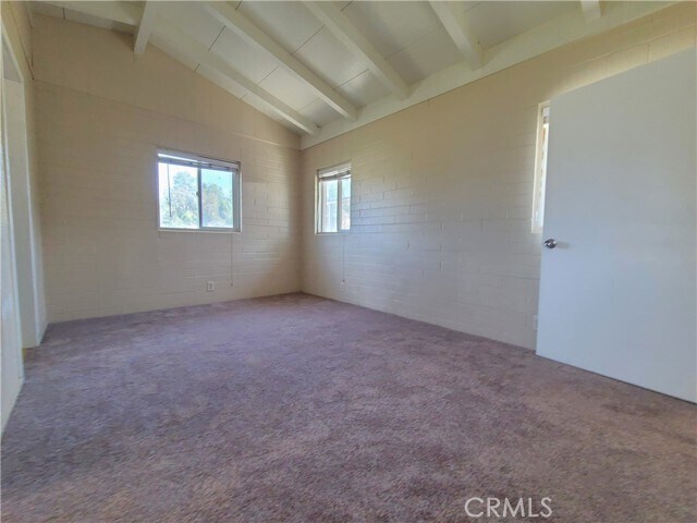 Building Photo - 13195 13195