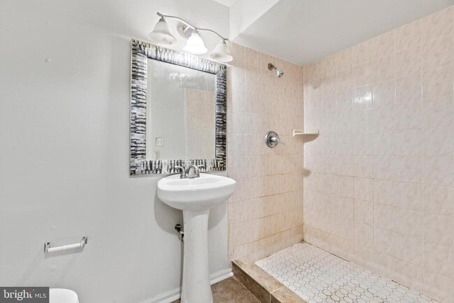 Building Photo - 3618 Wharf Ln