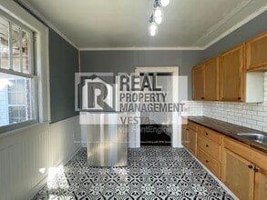 Building Photo - 2694 Cherokee Ave