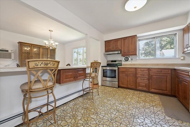 Building Photo - 10 Marsulin Dr