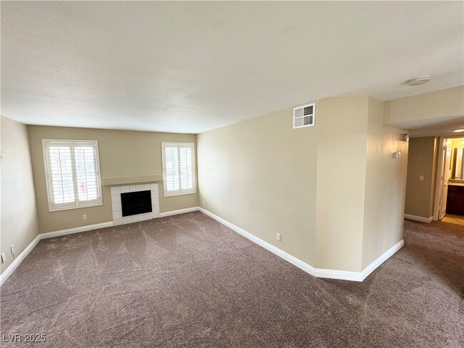 Building Photo - 2801 N Rainbow Blvd