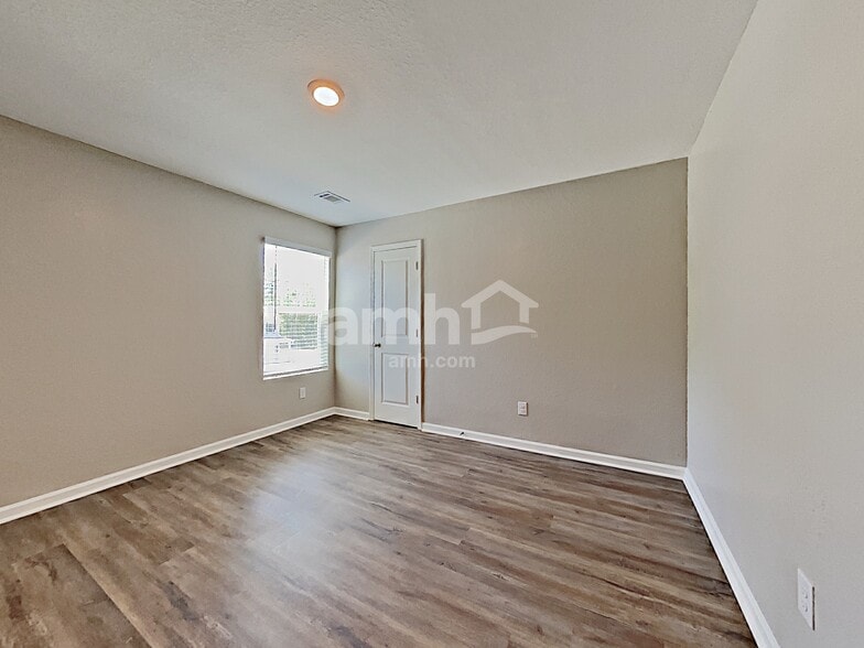 Building Photo - 3430 Ridge HillPkwy