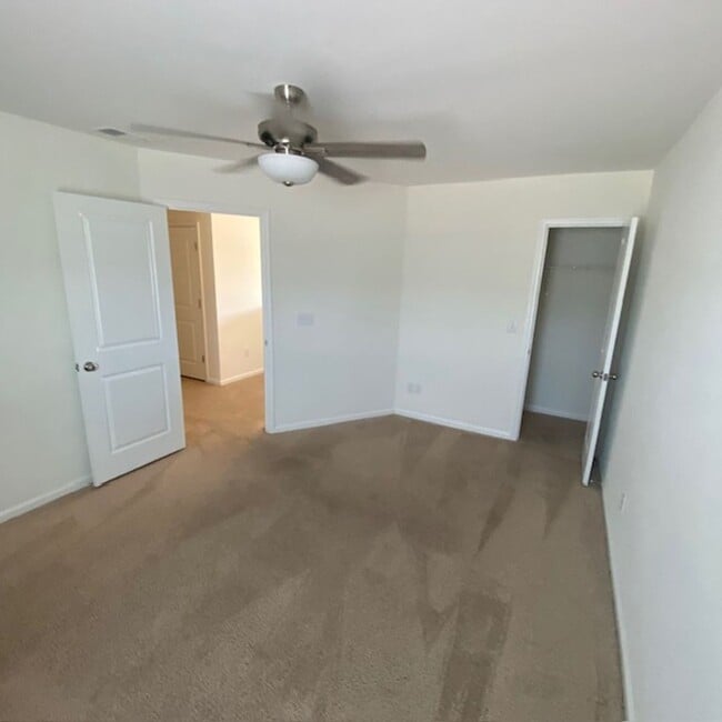 Building Photo - Townhouse in the Landings at Montague Plantation