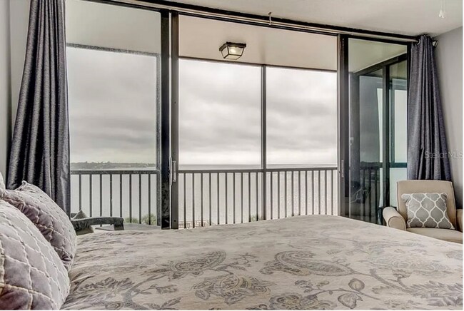 Building Photo - LONG TERM - FULLY FURNISHED 2/2 Open water...