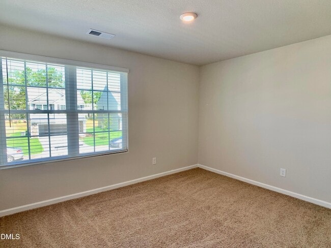 Building Photo - 213 Brisk Dr