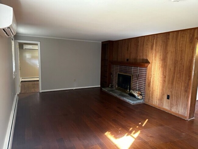 Building Photo - 1225 Caln Meetinghouse Rd