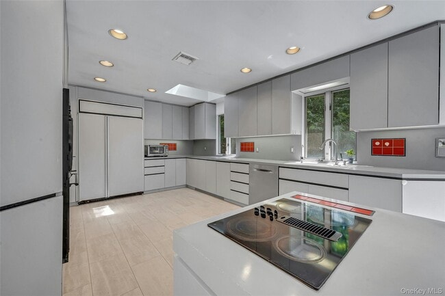 Building Photo - 9 Country Rd