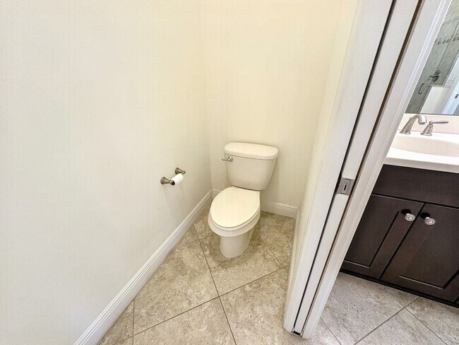 Building Photo - 5808 Yeats Manor Dr