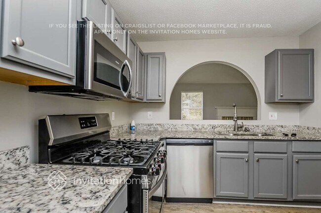 Building Photo - 5449 Sweetsprings Dr SW