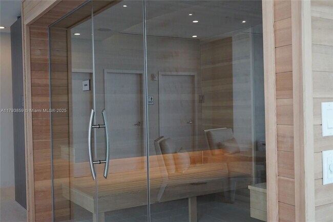 Building Photo - 488 NE 18th St