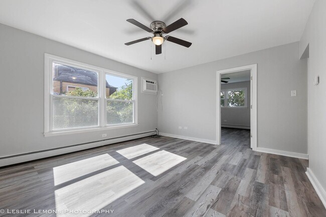 Building Photo - 7653 Roberts Rd