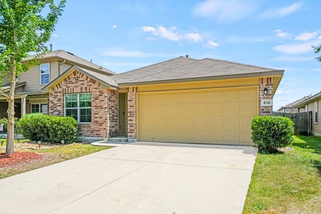 Building Photo - Single Story RedBird Ranch Rental! No Carp...