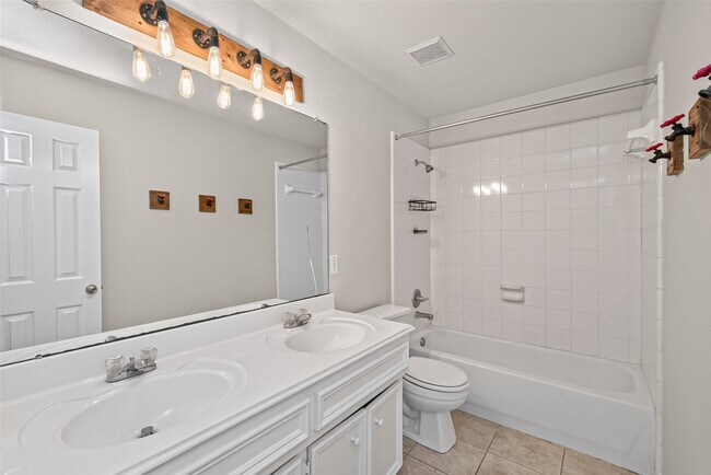 Building Photo - 1807 Katlyn Ln