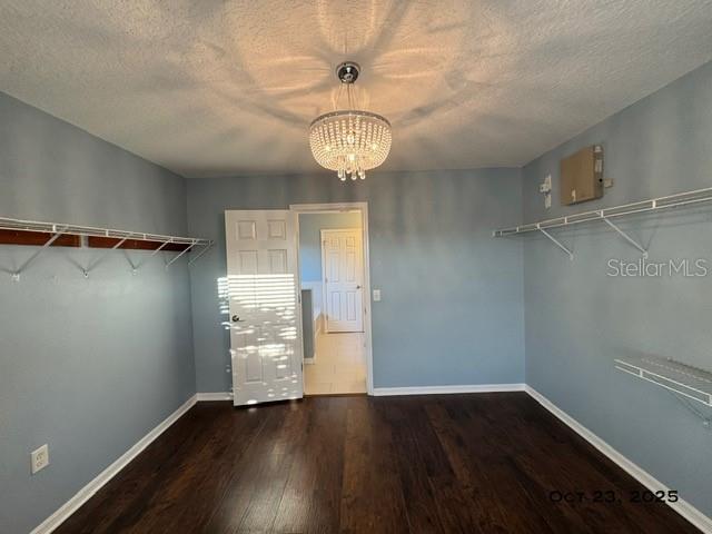 Building Photo - 413 Country Cottage Ln